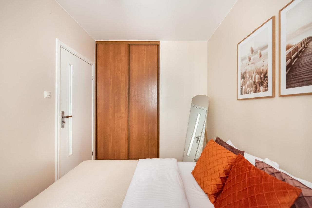 Praga Sulejkowska Comfort Apartment วอร์ซอ ภายนอก รูปภาพ